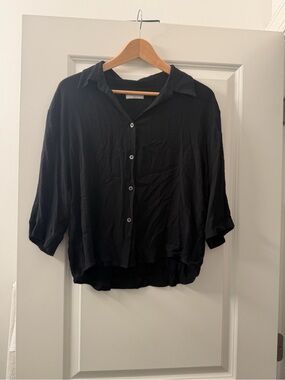 Babaton Black Oversized flowy Button-Down Shirt